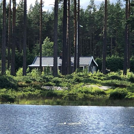Modern Lakeside Cottage & Boat Near Isaberg Kavsjo Exterior photo