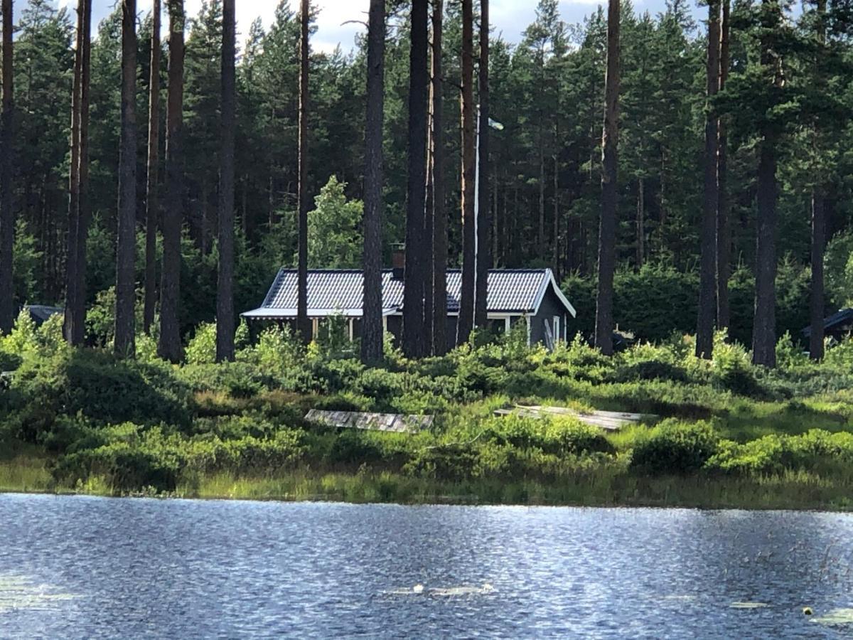 Modern Lakeside Cottage & Boat Near Isaberg Kavsjo Exterior photo